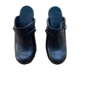 UGG Womens Black Sheepskin Lined Slip On Leather Studded Block Heel Clogs Size 6