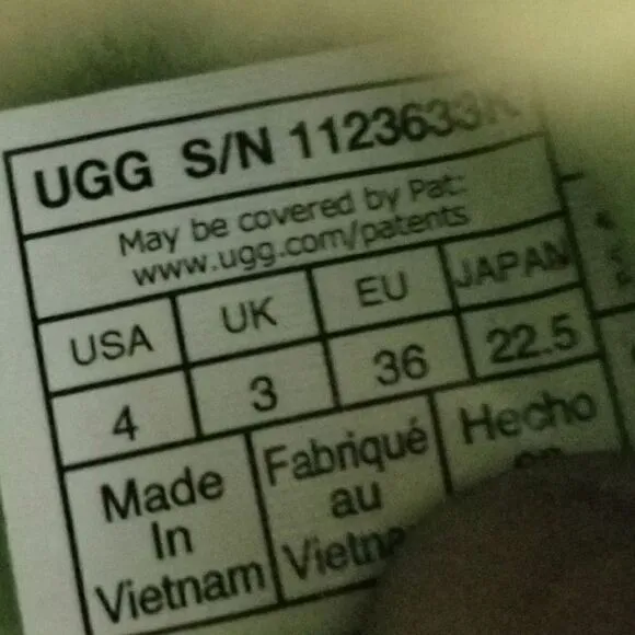 UGG Fluff Yeah Girls Clogs Slippers in Key Lime