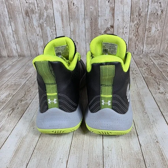 Under Armour Curry‎ Basketball Shoes Performance Athletic Sneakers Black 8.5