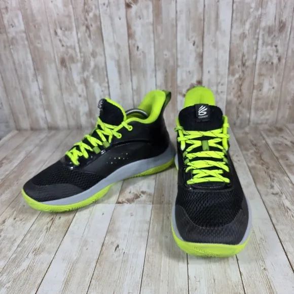 Under Armour Curry‎ Basketball Shoes Performance Athletic Sneakers Black 8.5