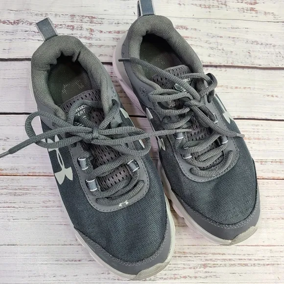 Under Armour Womens Charged Assert Gray Running Shoes Sneakers Size 7.5