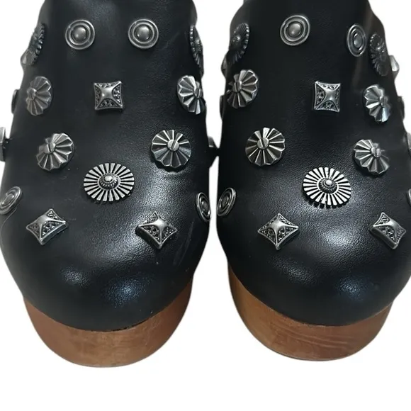 Urban Outfitters Blairwood Silver Studded Black Vegan Leather Mule Clogs Size 6