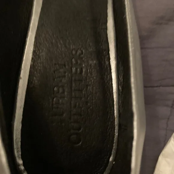 Urban Outfitters Silver Metallic Kitten Leather Heels 8 39