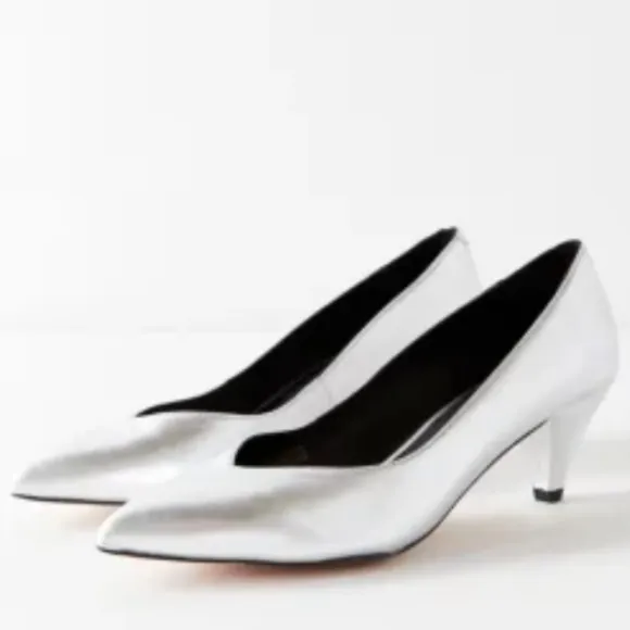 Urban Outfitters Silver Metallic Kitten Leather Heels 8 39