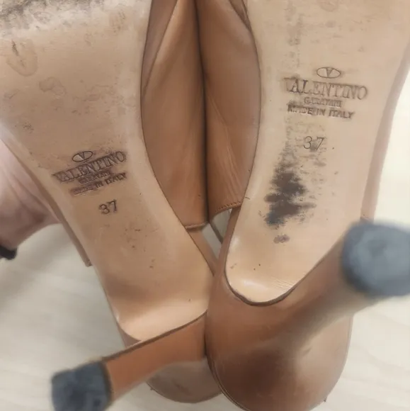 Valentino 37