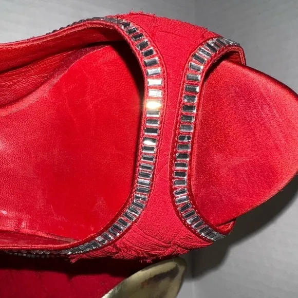 Valentino Garavani Red Slingback Peeptoe Heels Size 37 EU Size 7 US