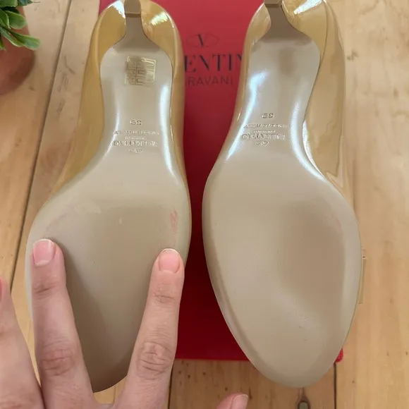 Valentino Garavani Tan Bow Detail Heels