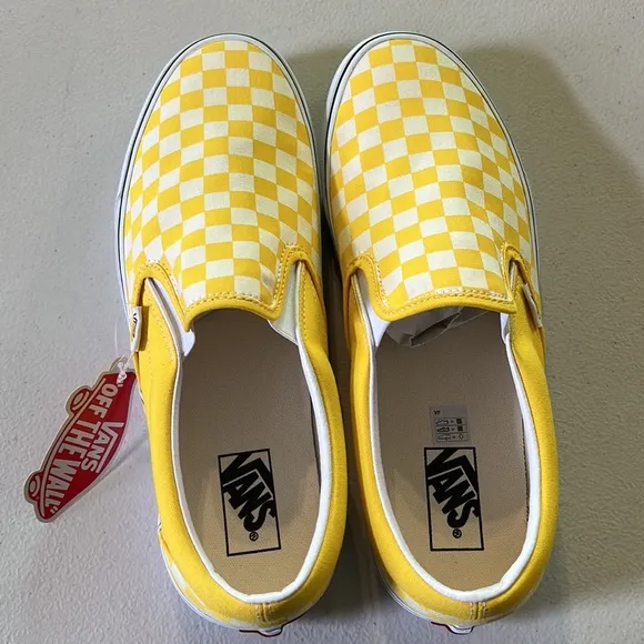 VANS | Checkerboard Classic Slip On Shoe in Cyber Yellow
