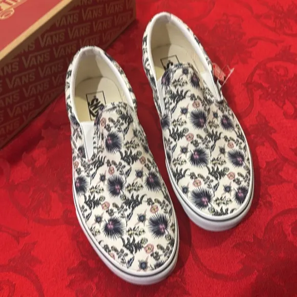 Vans Classic Slip On Paradise Floral NEW