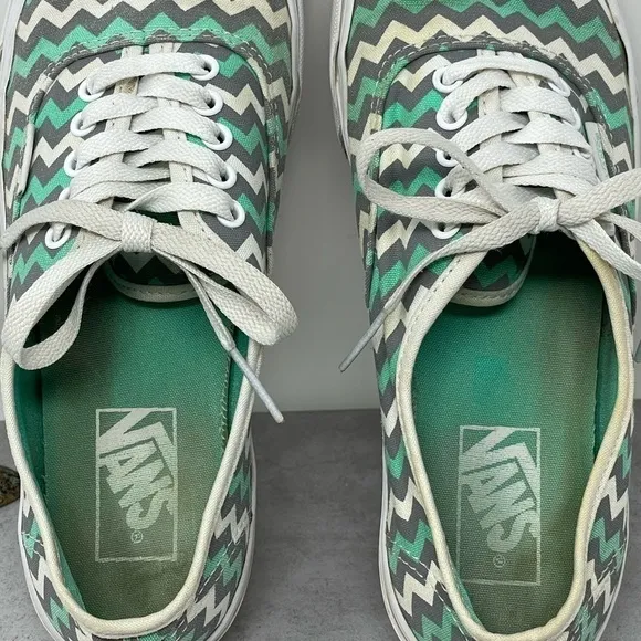 Vans Off the Wall Chevron Green &amp; Grey Shoes Men 7/Women 8.5 Sneakers