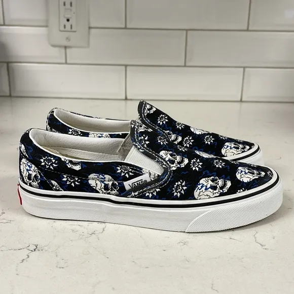 Vans Slip-Ons Flash Skulls Unisex Men’s 3.5 - Women’s 5 worn 4-5 times