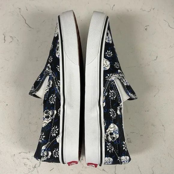 Vans Slip-Ons Flash Skulls Unisex Men’s 3.5 - Women’s 5 worn 4-5 times