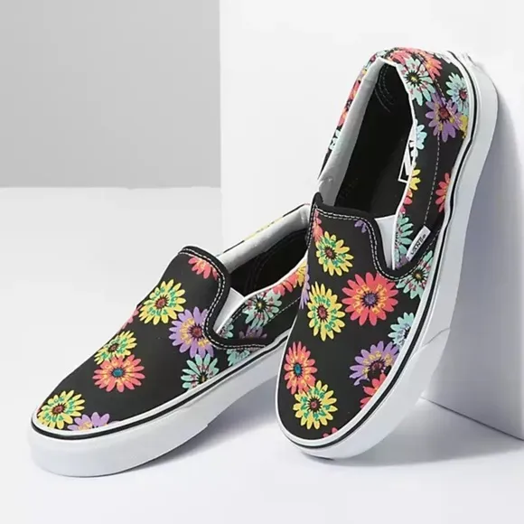 Vans sneakers floral peace HTF classic slipon new in box m9 w10.5 new in box