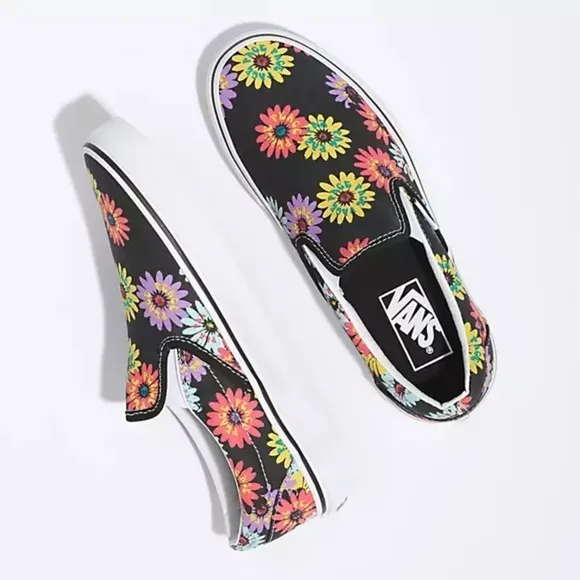 Vans sneakers floral peace HTF classic slipon new in box m9 w10.5 new in box