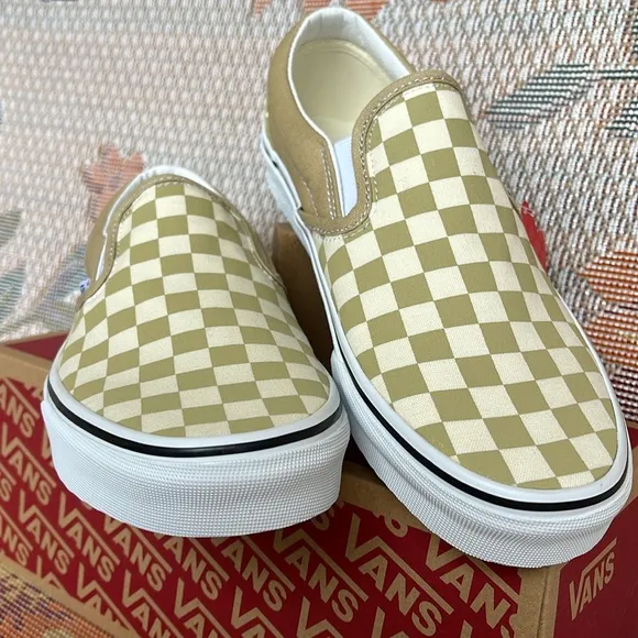Vans WMNS Classic Slip-OnCheckerboard Taos TaupeVN0A5A08YUUSneakers