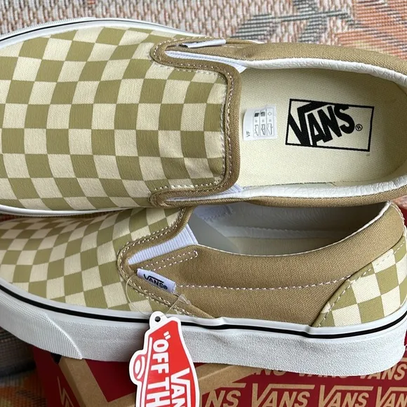 Vans WMNS Classic Slip-OnCheckerboard Taos TaupeVN0A5A08YUUSneakers