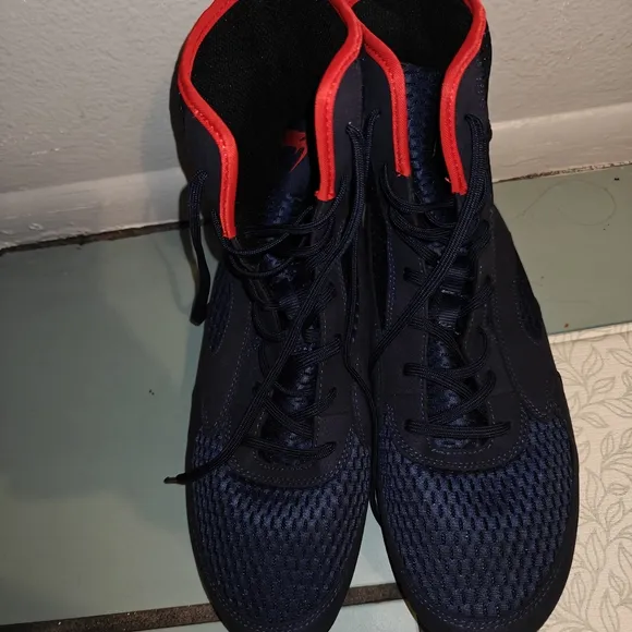 Venum Contender Men's Boxing Shoes - Navy Blue/Red Size 12.5