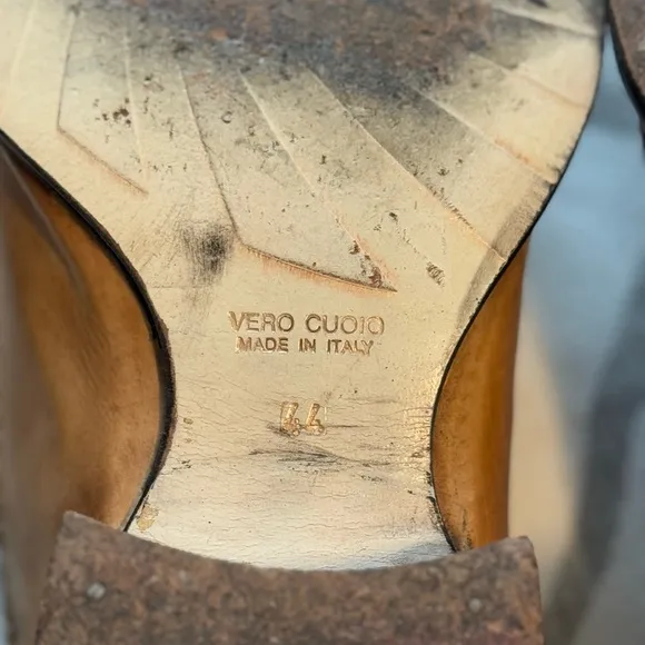 Vera Cuoio “Real Leather” Italy Alternative Tan Oxfords with Brogue Detailing