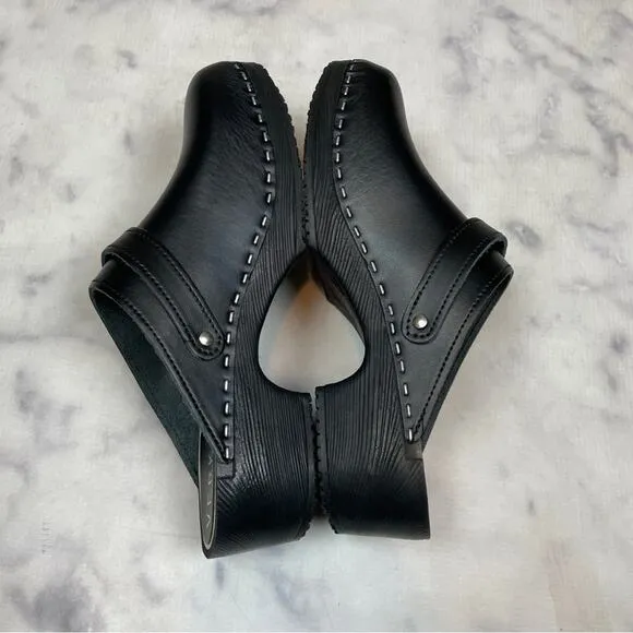 Verka Black Leather Professional Clogs