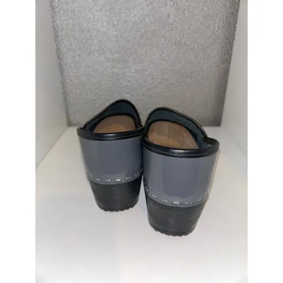 Verka Sweden Jobba Gray Patent Leather Slip On Comfort Clogs
