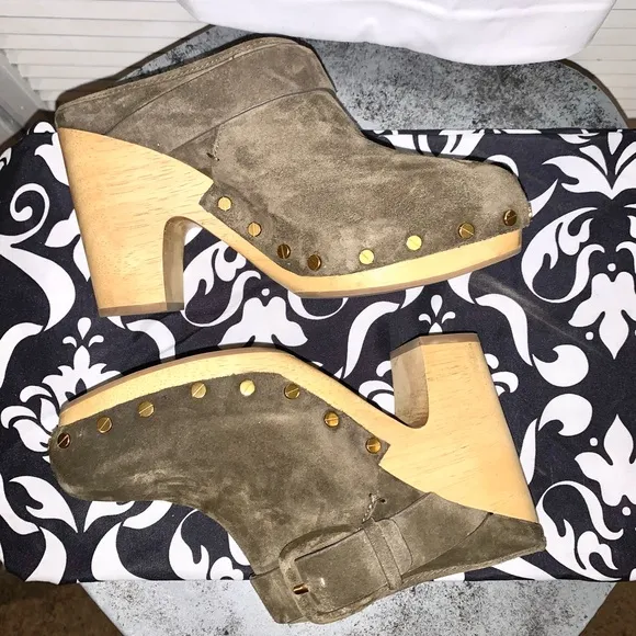 Veronica Beard Dacey Buckle Chunky Heel Clogs Mule Size 7.5