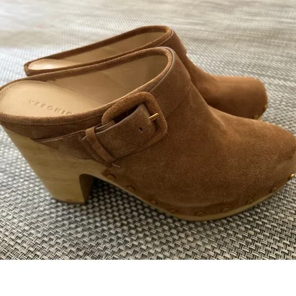 VERONICA BEARD NWOB Dacey Camel Pecan gold studded suede wood mule clogs sz 10