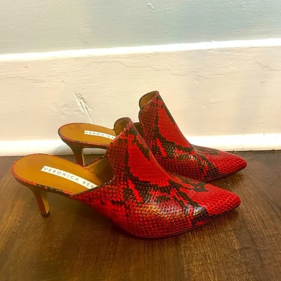 Veronica Beard Womens 8 Pearla Snake Embossed‎ Italian Leather Red Black Mules