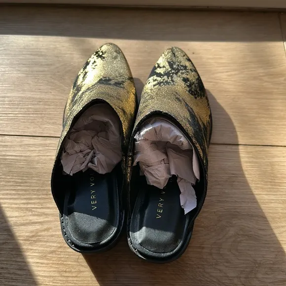 Very Volatile Moonstruck Gold/ Black Leather Mules