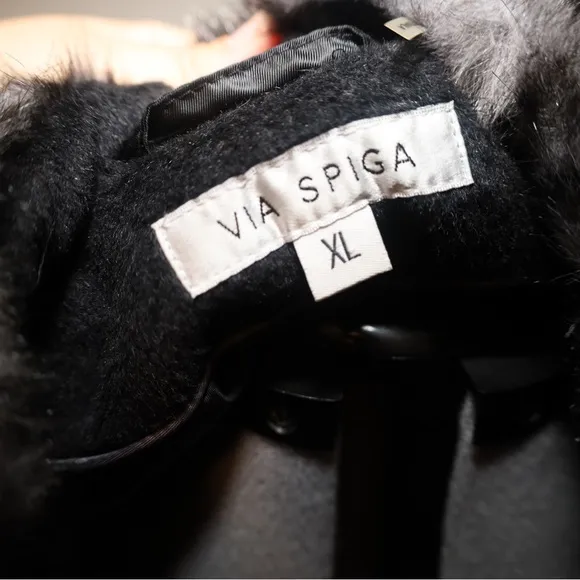 Via Spiga Black Coat with Faux Fur Collar