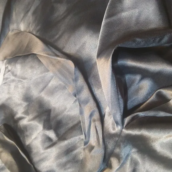 Victoria's Secret Satin Kimono Robe Grey Black Pearl Short Belt Pockets Tie XS S
