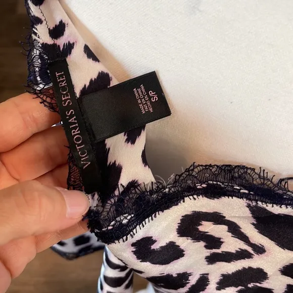 Victoria's Secret Slip Size S/ Petite