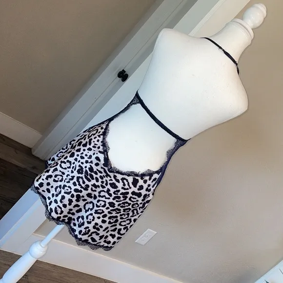 Victoria's Secret Slip Size S/ Petite