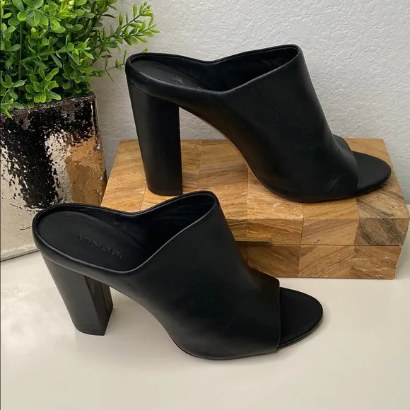 Vince Aloral Heeled Leather Mules Black Size 11