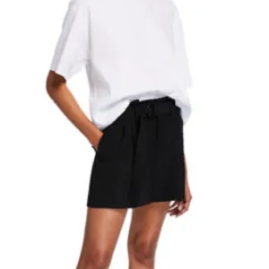 Vince belted wide-leg shorts