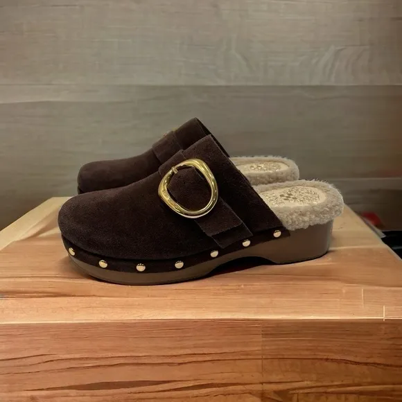 VINCE  CAMUTO Canzenee Sherpa Clog size 6.5 M