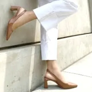 VINCE CAMUTO Patent Leather Hamden Slingback Heels in Chai Latte