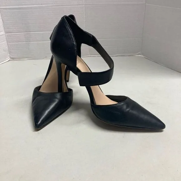 VINCE CAMUTO Women’s Charlotte Black Heels Size 8.5M or 38.5