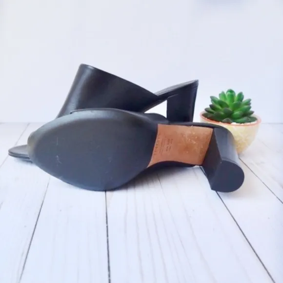 VINCE Hanna Block Heel  Slip-on Black Leather Minimalist Sexy Dom Shoe Size 10