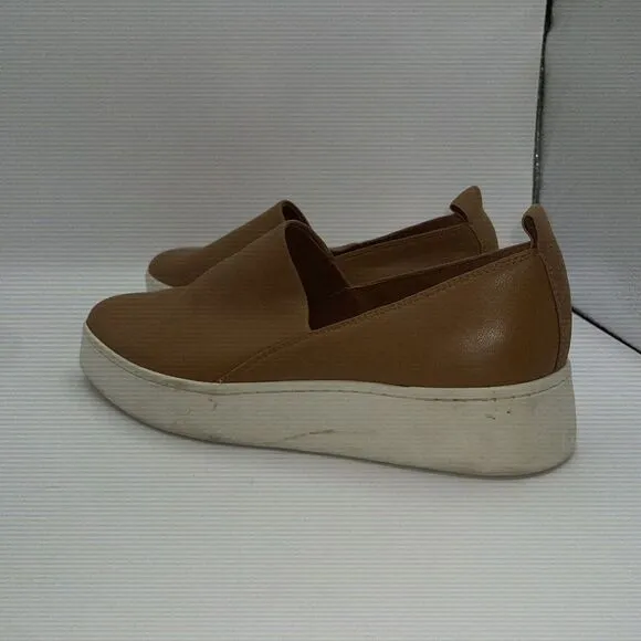 Vince Women's Saxon 2 Slip-On Sneaker Leather Brown Caramel 7 Quiet‎ Luxury