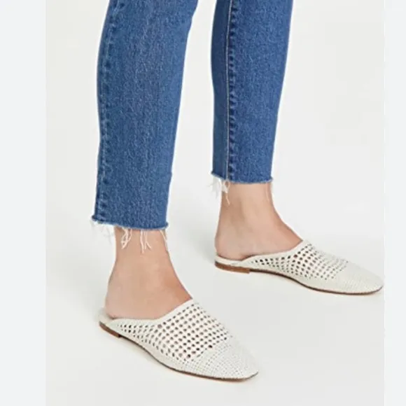 VINCEBarrett Woven Leather Mules Off White size 8