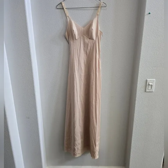 Vintage 1960's Gossard Artemis long light tan slip dress night gown  size 34