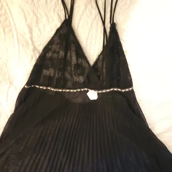 Vintage 1970s Black Lace Flowying Slip Dress