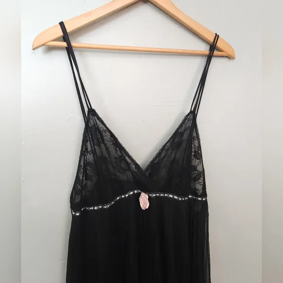 Vintage 1970s Black Lace Flowying Slip Dress