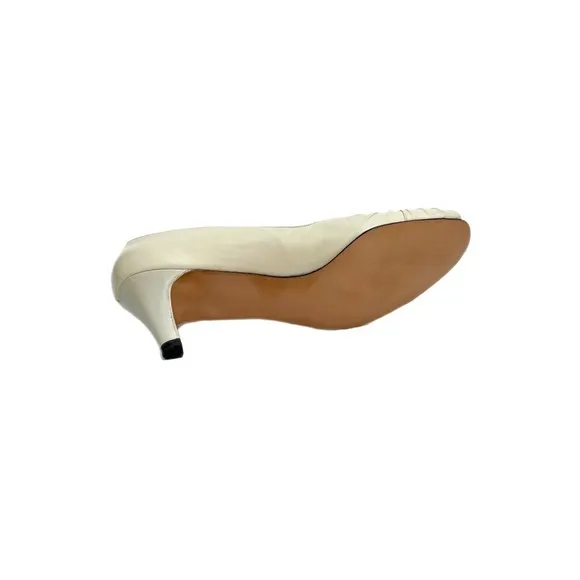 Vintage 1980s deadstock beige leather peep toe flower burst kitten heels