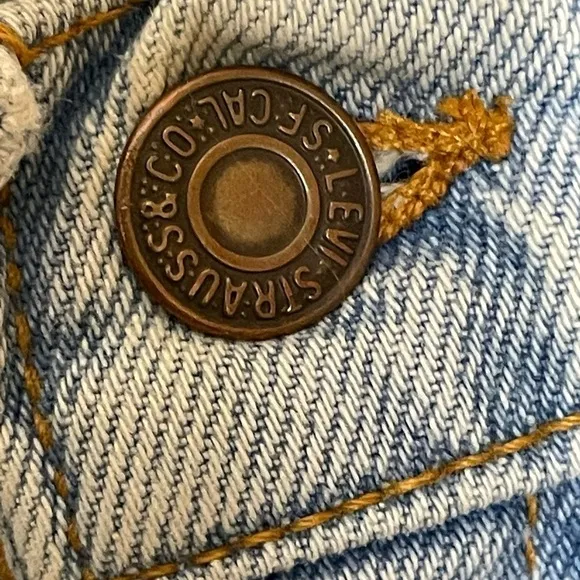 VINTAGE 1990’S 551 LEVI’S ORANGE TAB SHORTS 14​​​​​​​​​​