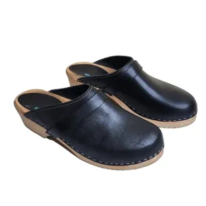 Vintage 1990's Mia women's black leather slip on clogs Size 8.5