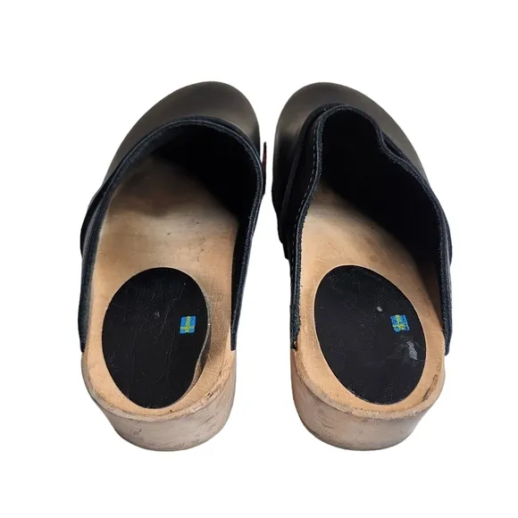 Vintage 1990's Mia women's black leather slip on clogs Size 8.5