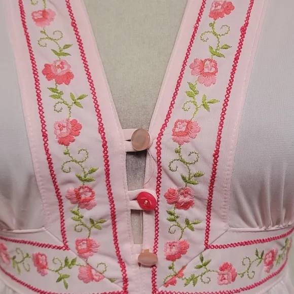 Vintage 60s Gilead Light Pink Floral Embroidered Sleeveless Nightgown Slip Dress