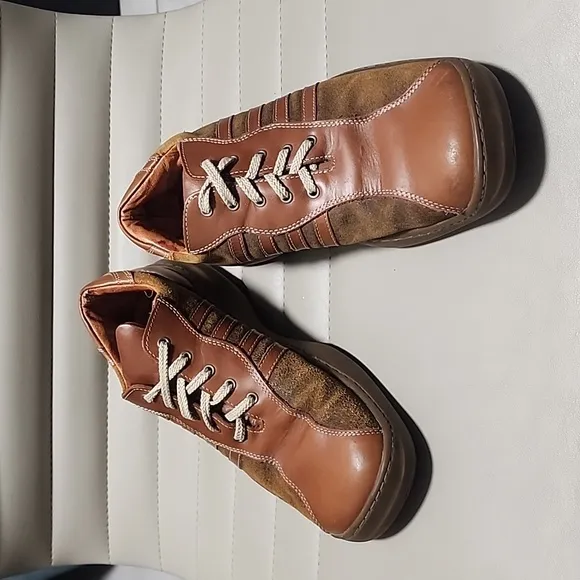 VINTAGE 90s Y2K Steve Madden Shooter Leather Oxfords 8 Sneakers Funky Retro