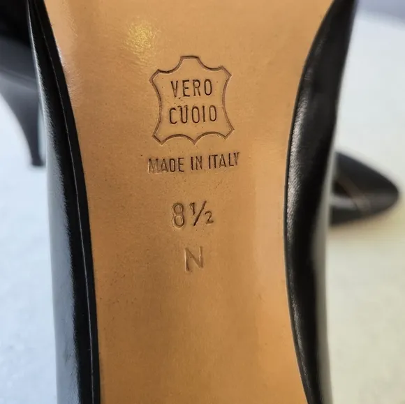 Vintage Bally Leather Kitten Heels